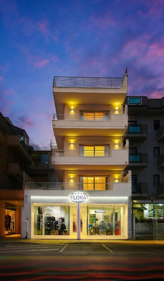 Hotel Flora Alba Adriatica Esterno foto
