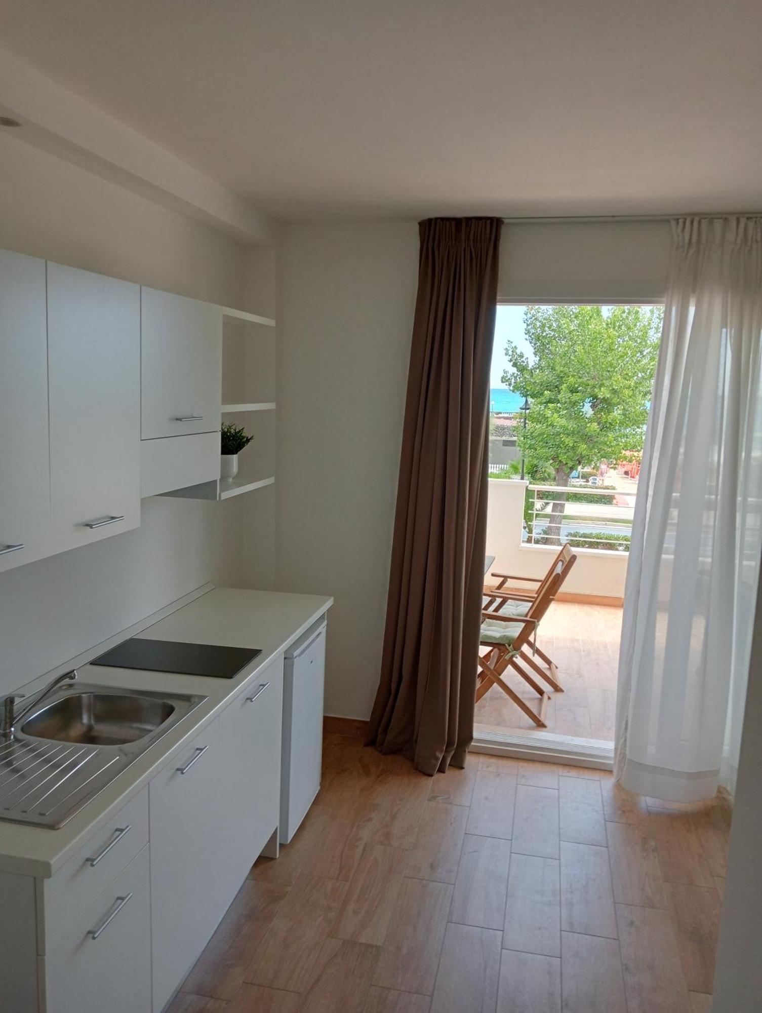 Hotel Flora Alba Adriatica Esterno foto